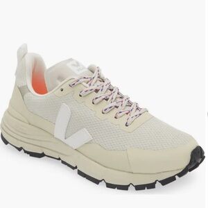 Veja Women's Sneakers in Cream and White